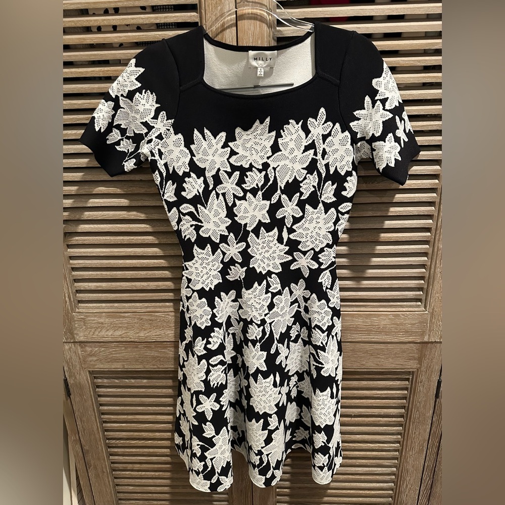 Molly size small knit dress. Like new condition